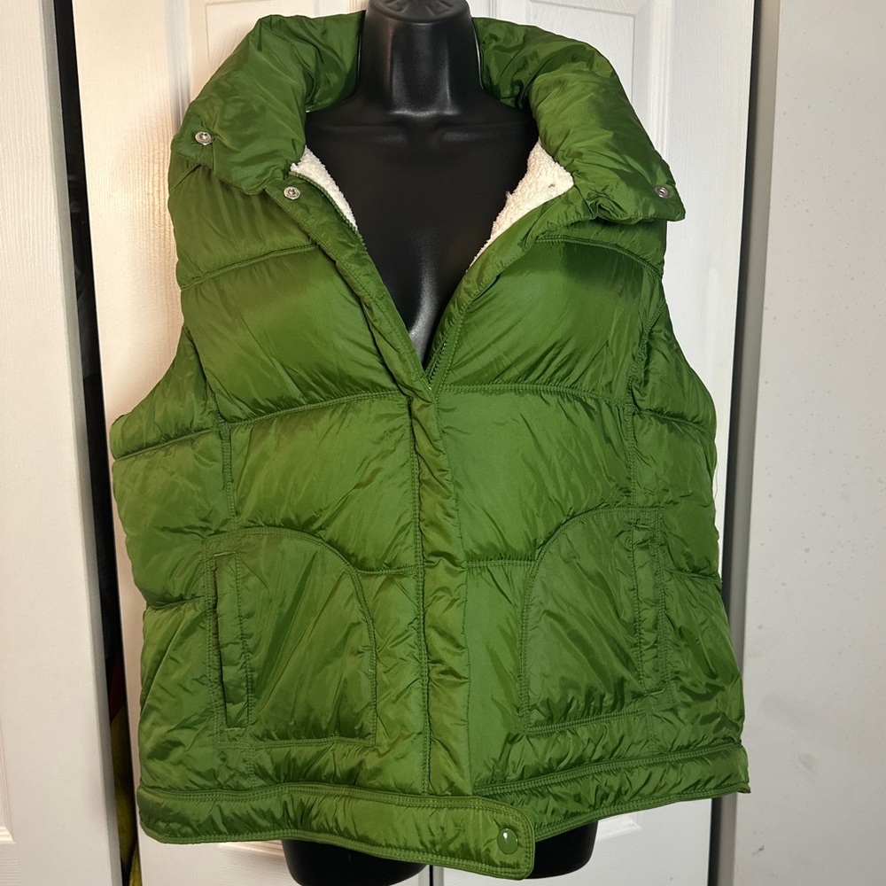 Old Navy - *Plus Size* Green puffer vest with fleece lining - Size XXL
